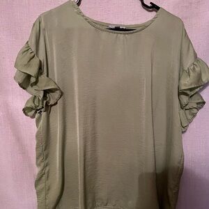 Floral & Ivy Green Ruffle Sleeve Blouse Size XL